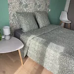 Apartman Croix Rouge *