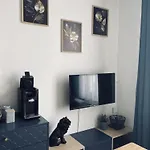 Apartman Croix Rouge *