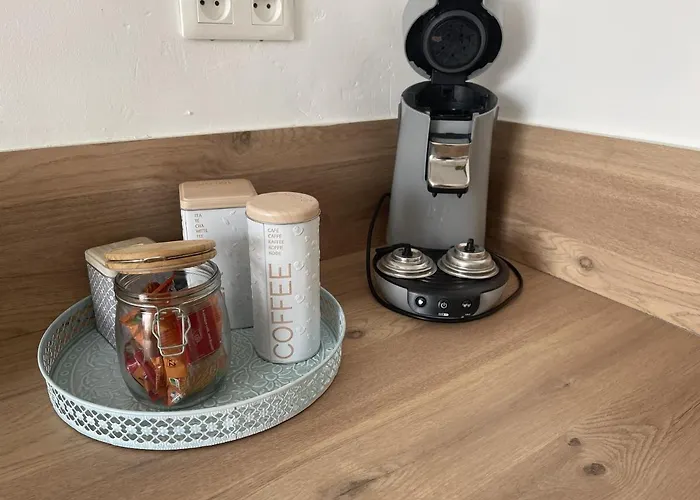 Au Repos De La Croix Rouge - Et équipés - Proche Gare Châtellerault